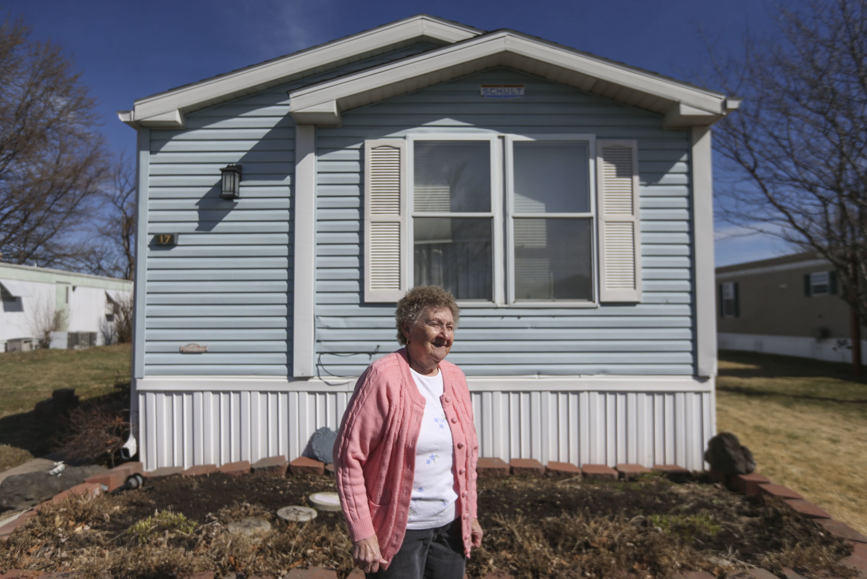 031320-mobilehomes-05.JPG